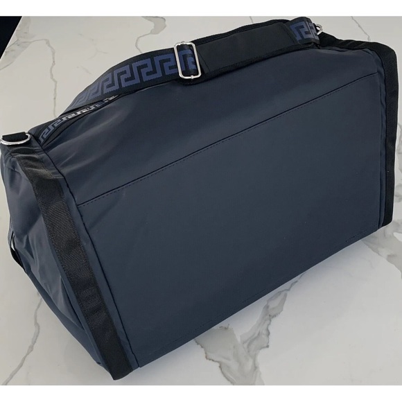 VERSACE PERFUME NEW DUFFLE BAG CONVERTIBLE TO BACKPACK BLACK AND BLUE - Picture 5 of 12